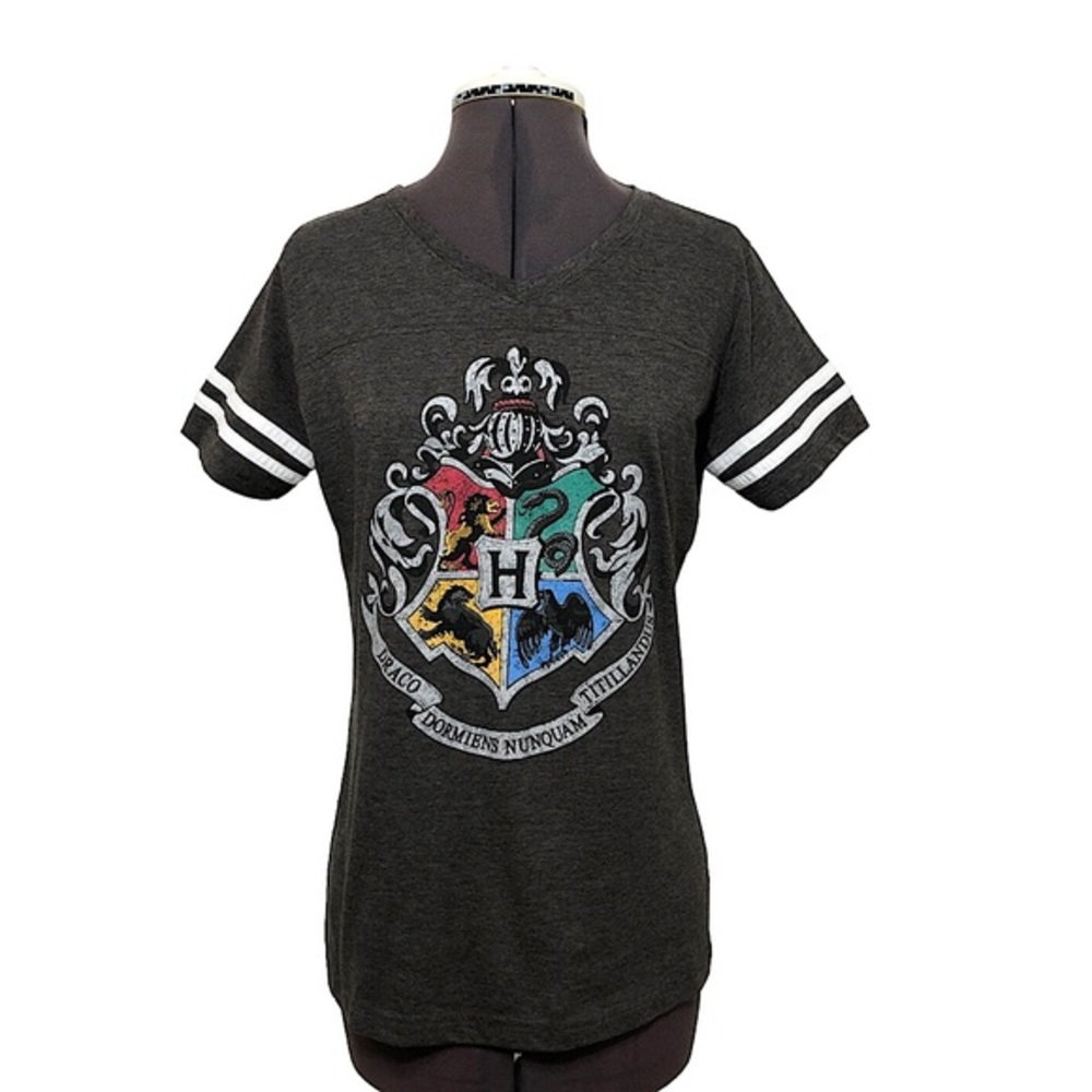 Harry Potter - Hogwarts Crest Ladies‎ Short Sleeve Gray T-shirt Size M